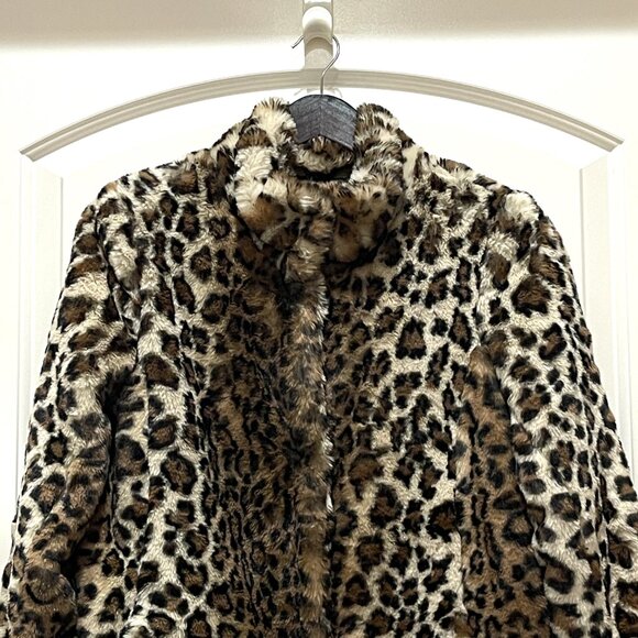 Loft Petites Faux Fur Coat Leopard Cheetah Animal PXS Jacket Lined Worn Once! - Picture 3 of 6